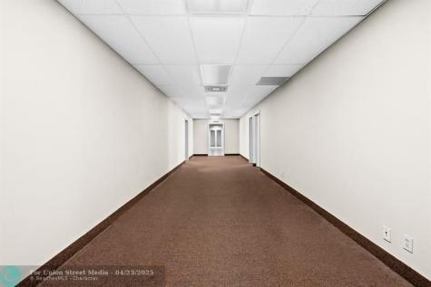 2817 E Oakland Park Boulevard Fort Lauderdale FL 33306