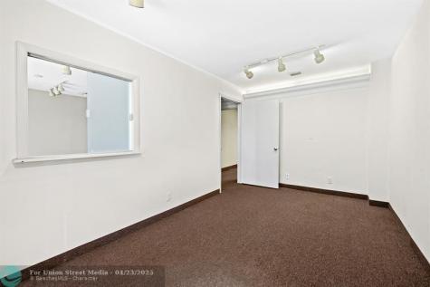 2817 E Oakland Park Boulevard Fort Lauderdale FL 33306