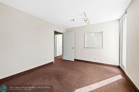 2817 E Oakland Park Boulevard Fort Lauderdale FL 33306