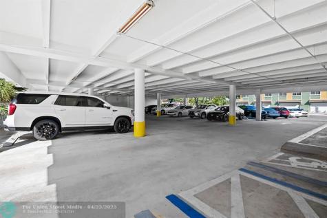 2817 E Oakland Park Boulevard Fort Lauderdale FL 33306