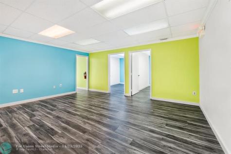 2817 E Oakland Park Boulevard Fort Lauderdale FL 33306