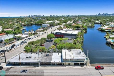 2206 NE 26th Street Wilton Manors FL 33305