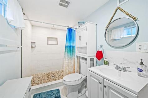 2040 N Polk Street Hollywood FL 33020