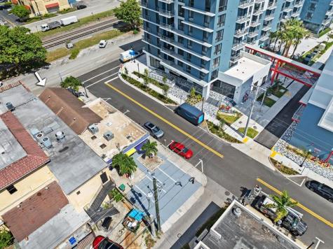 2040 N Polk Street Hollywood FL 33020