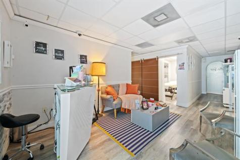 2040 N Polk Street Hollywood FL 33020