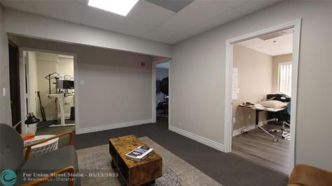 2405 N University Drive Coral Springs FL 33065