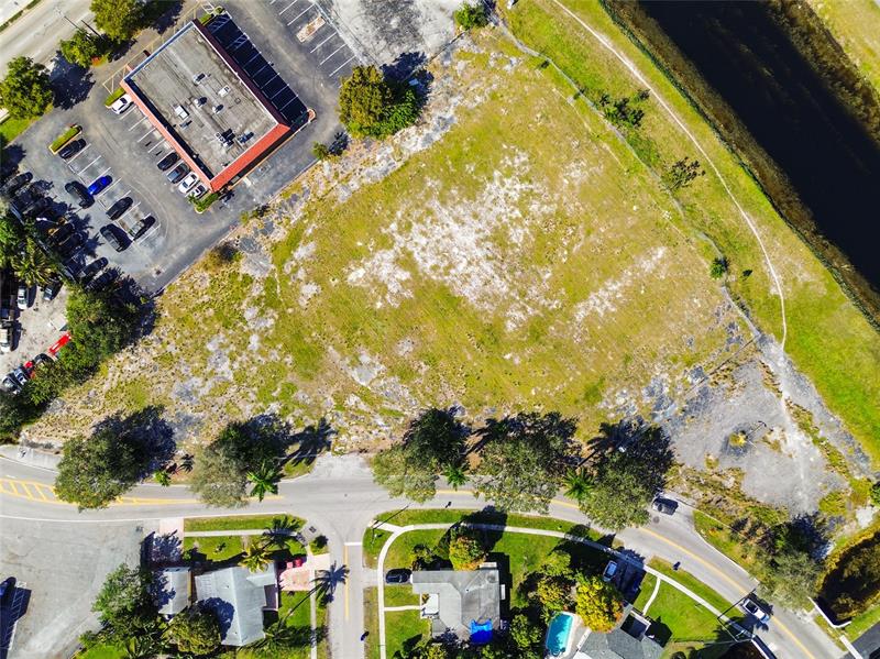 3900 NW 37th Street Lauderdale Lakes FL 33309