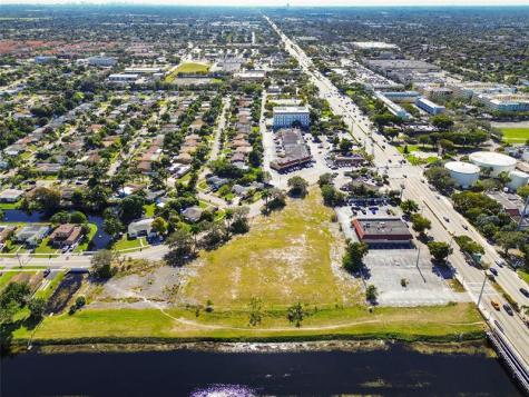 3900 NW 37th Street Lauderdale Lakes FL 33309