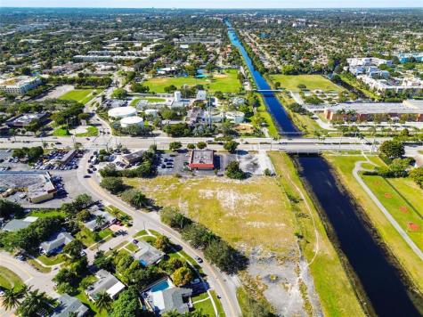3900 NW 37th Street Lauderdale Lakes FL 33309