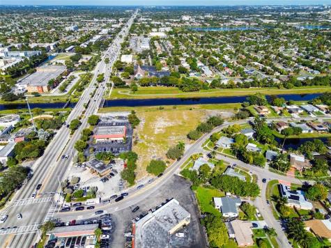 3900 NW 37th Street Lauderdale Lakes FL 33309