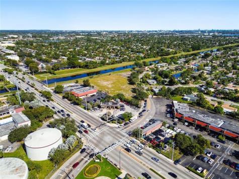 3900 NW 37th Street Lauderdale Lakes FL 33309