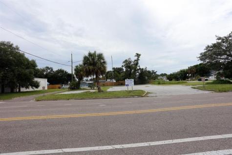 N 17th Street N St Petersburg FL 33713