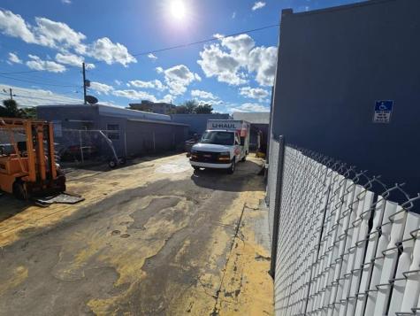 1128 N Federal Highway Hollywood FL 33020