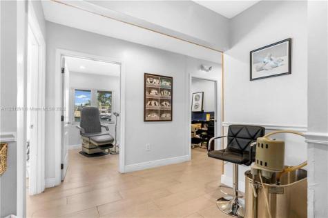 4540 NW 7th Street Miami FL 33126