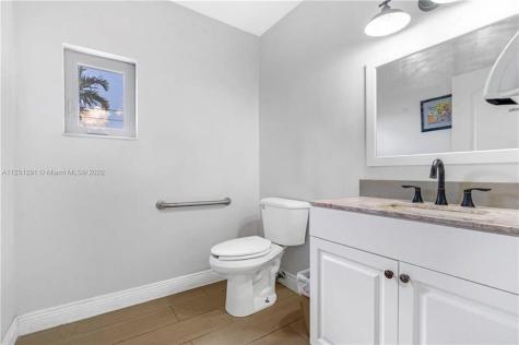4540 NW 7th Street Miami FL 33126