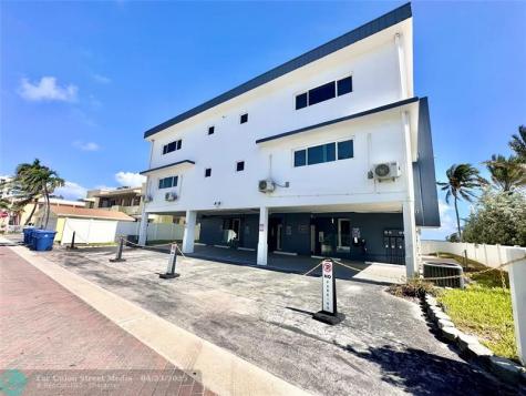 2201 N Surf Road Hollywood FL 33019