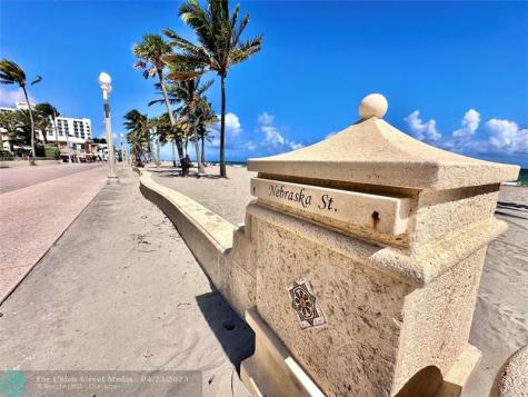 2201 N Surf Road Hollywood FL 33019