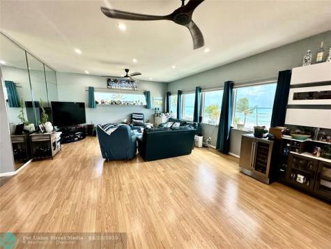 2201 N Surf Road Hollywood FL 33019