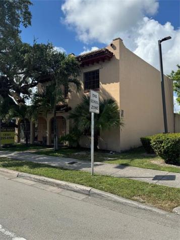 1527 NE 4th Avenue Fort Lauderdale FL 33304