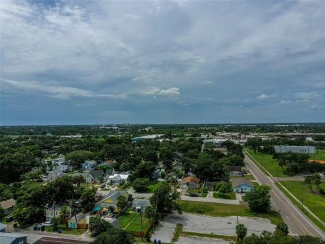 1213 N 16th Street N St Petersburg FL 33705