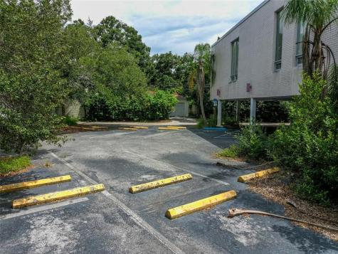1213 N 16th Street N St Petersburg FL 33705