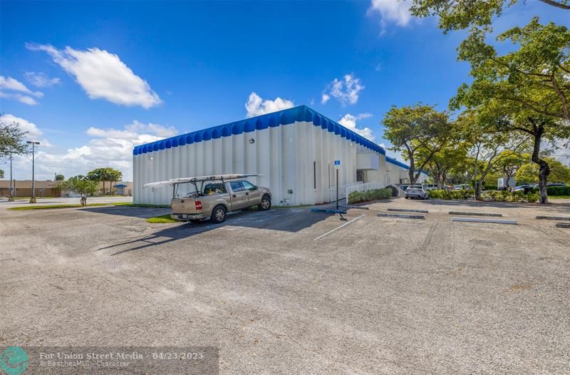 1410 SW Pompano Beach FL 33069