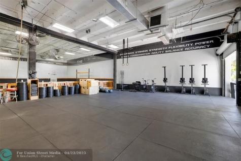 1410 SW Pompano Beach FL 33069