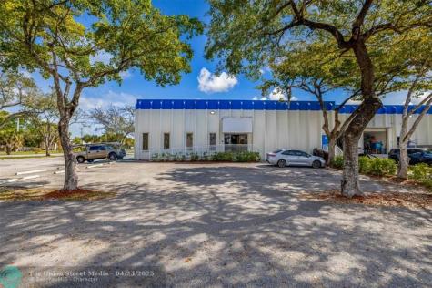 1410 SW Pompano Beach FL 33069