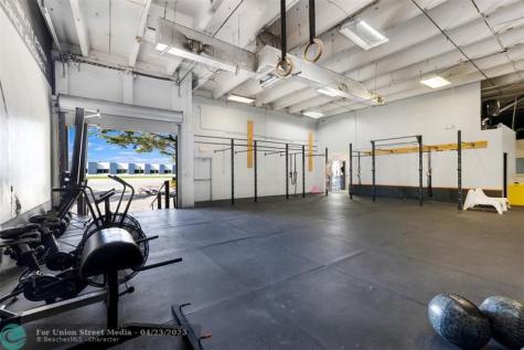 1410 SW Pompano Beach FL 33069