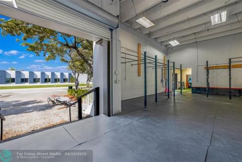 1410 SW Pompano Beach FL 33069