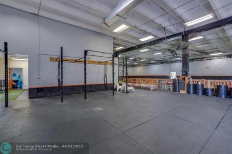 1410 SW Pompano Beach FL 33069