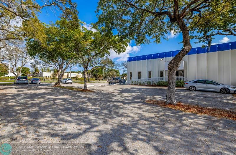 1410 SW Pompano Beach FL 33069