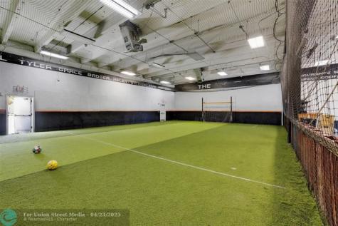 1410 SW Pompano Beach FL 33069