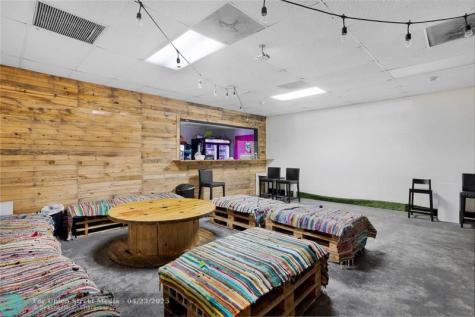 1410 SW Pompano Beach FL 33069