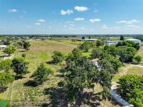 651 State Road 78 Okeechobee FL 34974