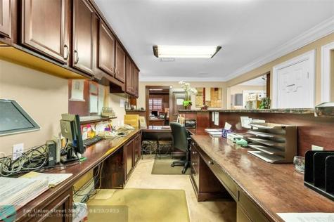 910 S State Road 7 Plantation FL 33317