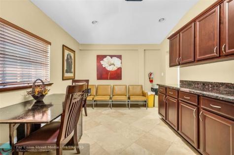 910 S State Road 7 Plantation FL 33317