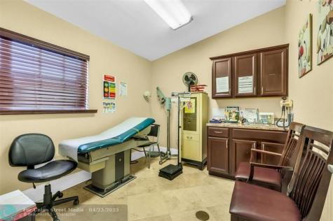 910 S State Road 7 Plantation FL 33317