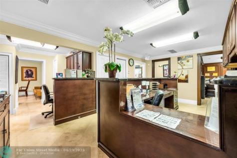 910 S State Road 7 Plantation FL 33317