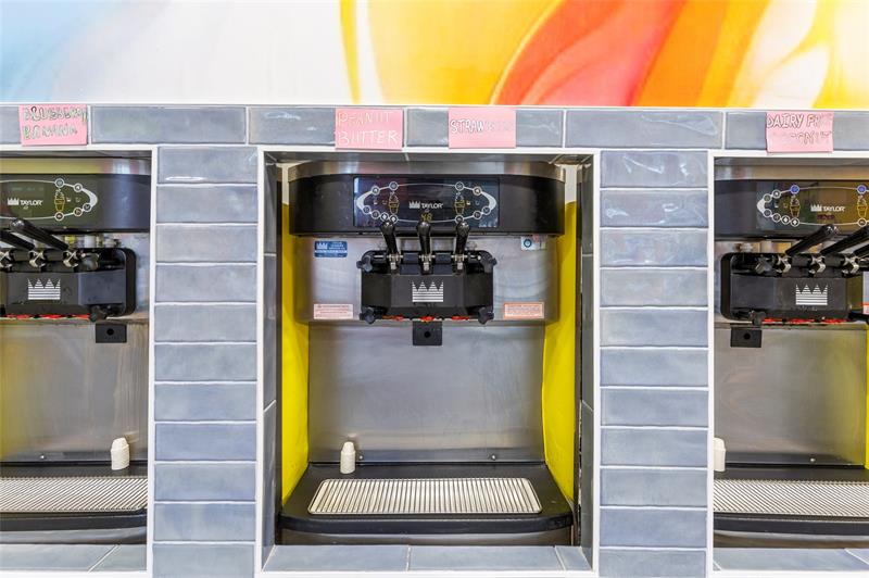 518 N Pine Island Road Plantation FL 33324