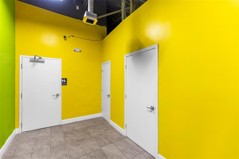 518 N Pine Island Road Plantation FL 33324