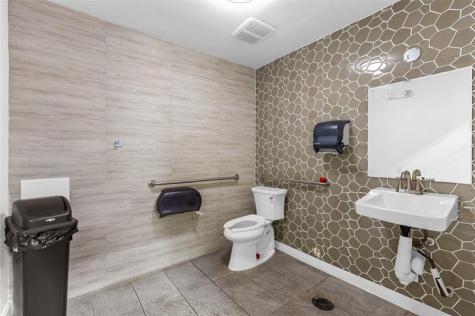 518 N Pine Island Road Plantation FL 33324