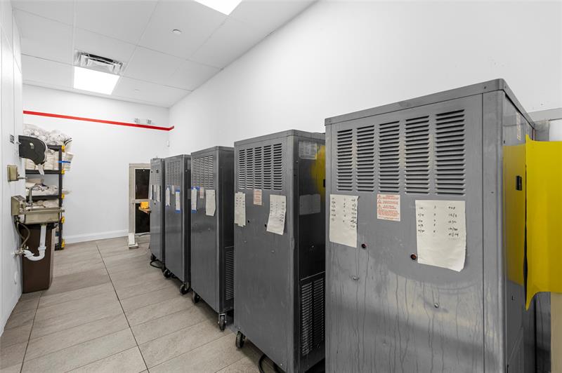 518 N Pine Island Road Plantation FL 33324