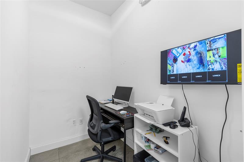 518 N Pine Island Road Plantation FL 33324