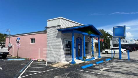 321 NE 44th Street Oakland Park FL 33334