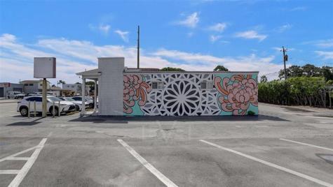 321 NE 44th Street Oakland Park FL 33334