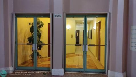 1565 N Park Drive Weston FL 33326