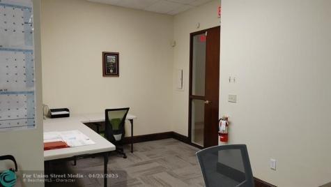 1565 N Park Drive Weston FL 33326