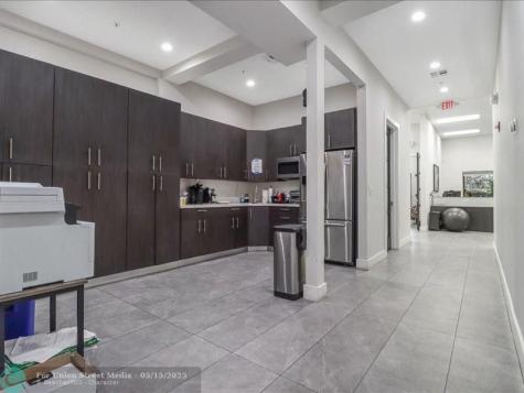 73 SW 12th Avenue Dania Beach FL 33004