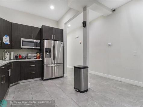 73 SW 12th Avenue Dania Beach FL 33004